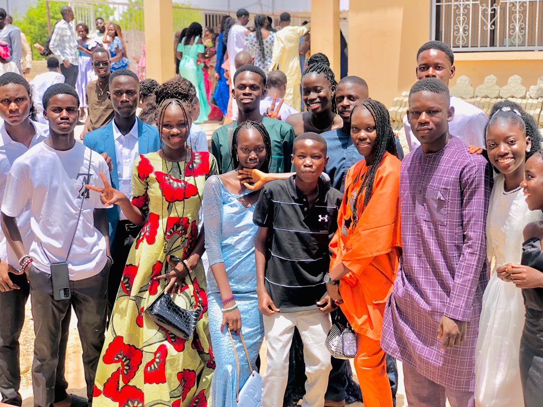 Ministrantinnen und Ministranten aus dem Bistum Thies im Senegal